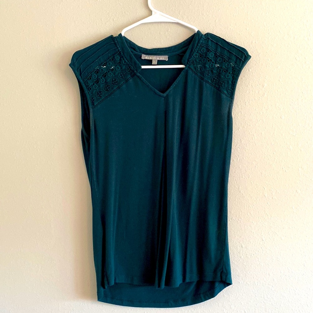 Green Sleeveless Cotton Blouse